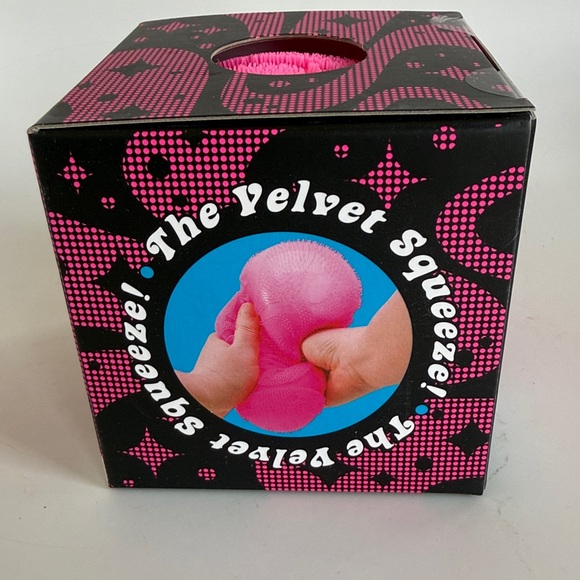 Nee Doh Super Fuzzball Pink - Picture 2 of 5